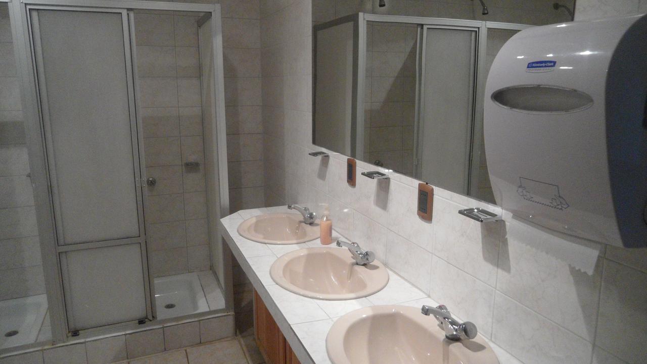 Hostal Don Guillermo Puerto Natales Szoba fotó