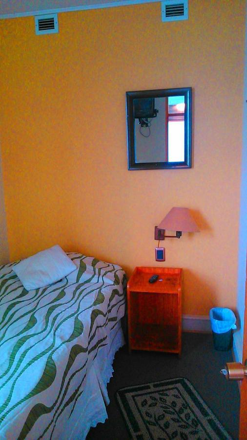 Hostal Don Guillermo Puerto Natales Szoba fotó